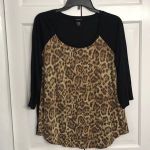 EUC Torrid raglan tee